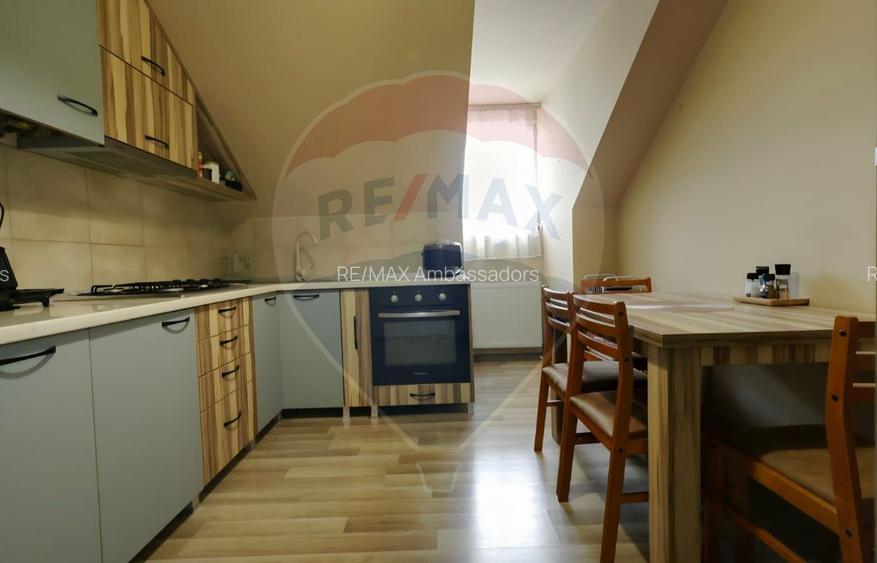 Apartament cu 3 camere de vânzare - 5