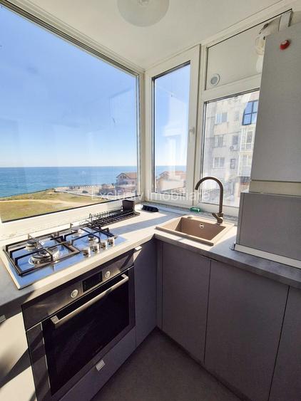 Vedere frontala la mare din toate camerele | Apartament 3 camere Faleza Nord - 10