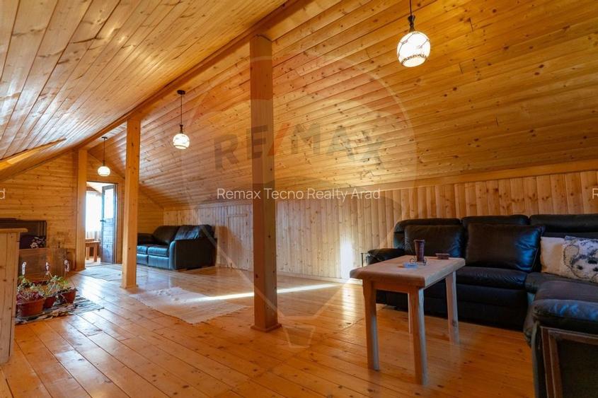 Casă din lemn Ribita,jud Hunedoara - 12