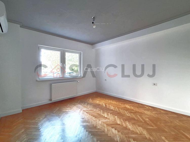 La Cheie, Manastur, Piata Flora!! - 5