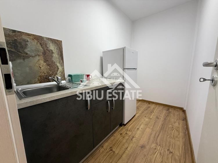 Spatiu de birouri de inchiriat cu 2 camere, 2 locuri de parcare - 2