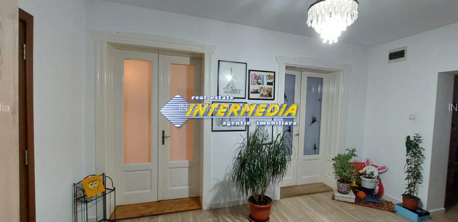 Casa cu 4 camere mobilata si utilata 593mp teren zona Centru - 7