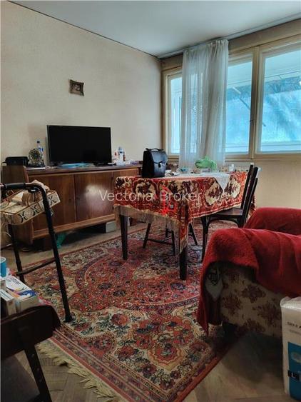 Apartament 2 camere Basarabia Gheorghe Petrascu - 9