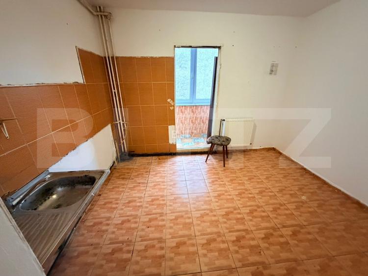 Apartament 2 camere decomandat, 65 mp, etaj 2/4, zona Tractorul - 2