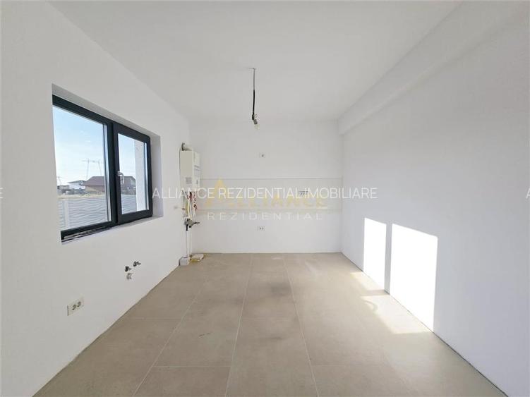 Vila mediteraneana - 4 camere - 2 bai - beci- 455mp teren - incalzire pardoseala - 4