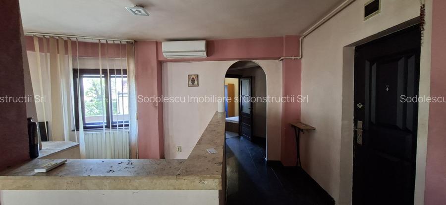 Apartament cu 3 camere - zona semicentrala - 5