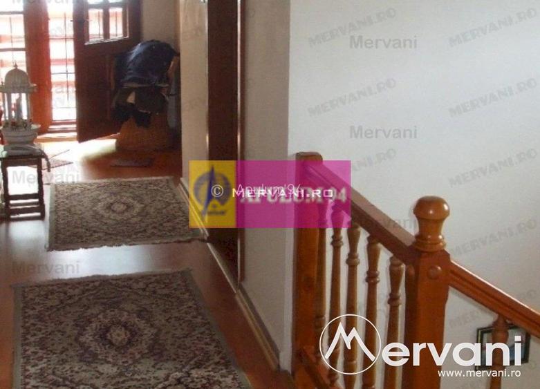 Vila de vanzare in Busteni - Zona Centrala - 7