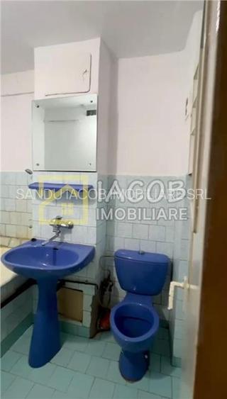 Apartament cu 3 camere, etajul 1, str. Milcov, Bacau - 13
