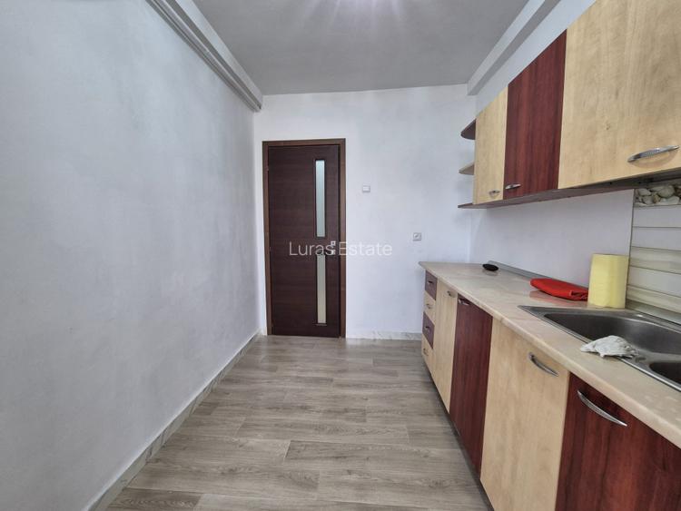 Apartament 2 camere – zona Centru - vedere spre mare - 6