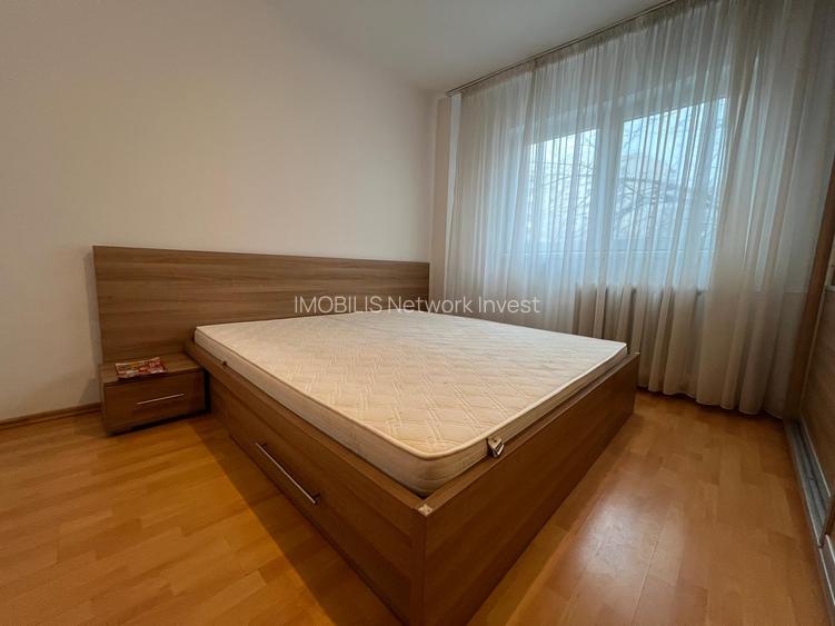 450€, Basarabia(Chisinau), decomandat, etaj 1 - 3