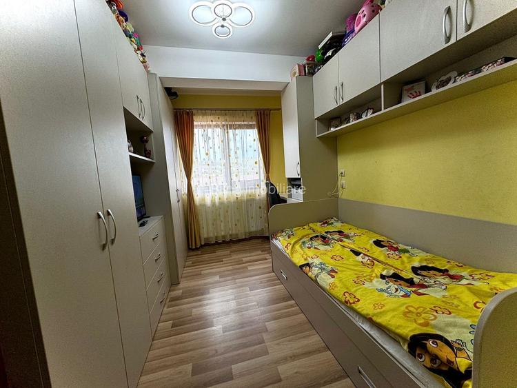 Apartament de 3 camere , 51 mp, zona Stejarului - 7