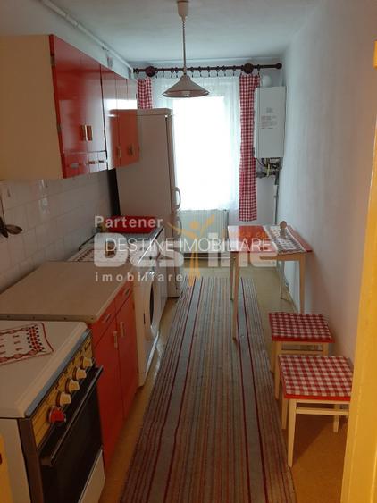 Apartament cu 2 camere decomandat , situat in cartierul Astra, Calea Bucuresti - 5