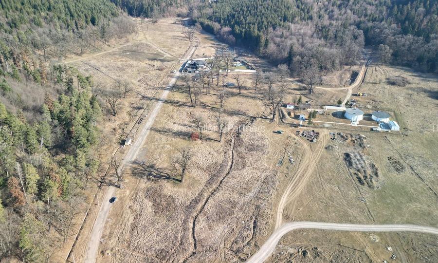 Teren intravilan - 9