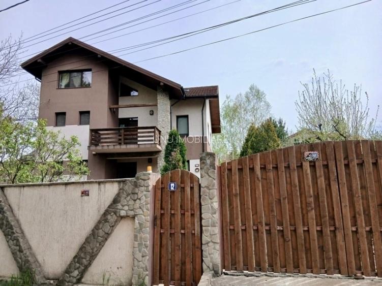 Vilă în Bârnova 260 mp utili, teren 1030 mp D+P+E+M, complet mobilată și LIBERA - 19