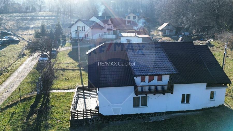 Casă / Vilă cu 7 camere   în zona Bran-Tohanita - 5