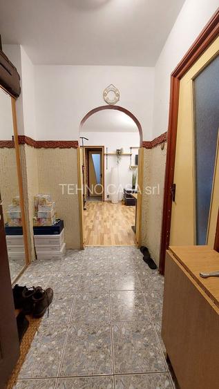 METROU 1 Decembrie la 800m, bloc stradal, reabilitat. - 3