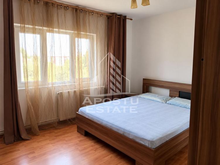 Apartament de vanzare cu 2 camere, zona Sagului, Decomandat