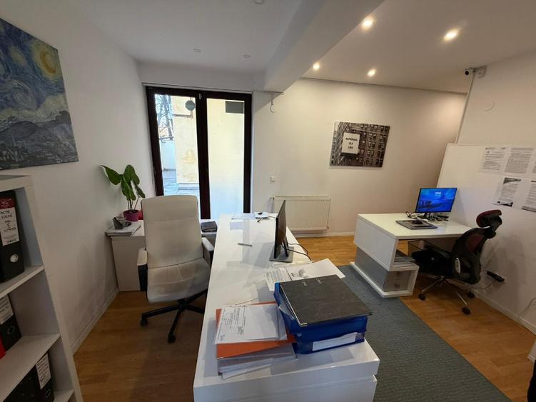 Apartament 3 camere 2005 strada Londra