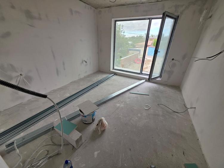 AP. 2 CAMERE- LOC PARCARE, INCALZIRE PARDOSEALA, COMISION 0%