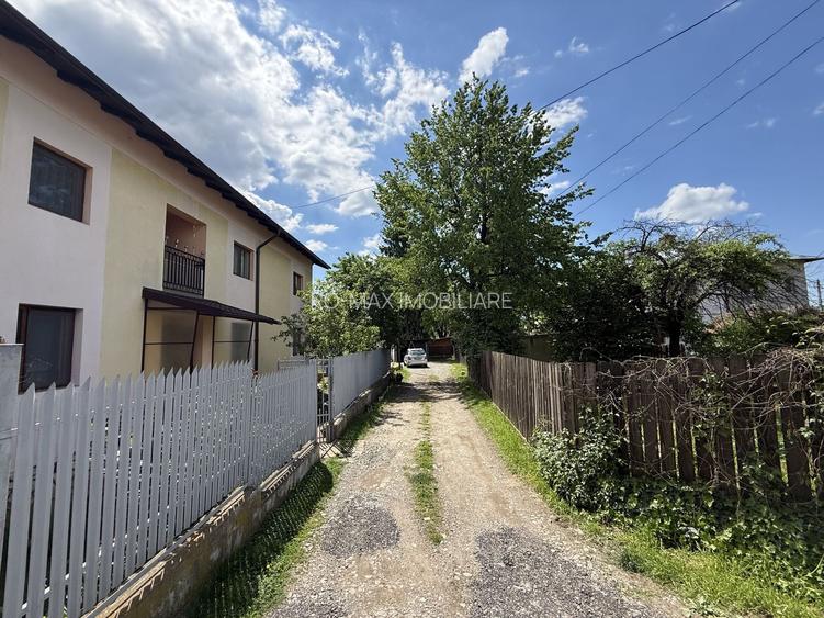 Vila construită in 2010 - P+1+pod - S=236 mp și curte 238 mp Campina! - 40