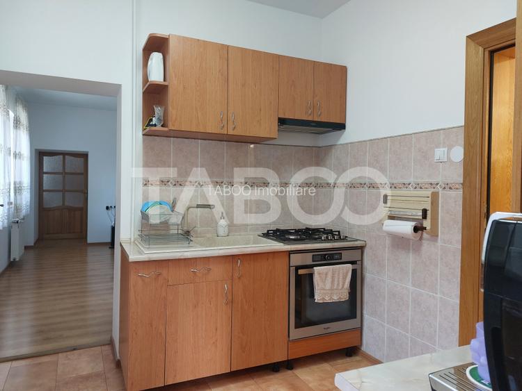 Casa 109 mp 4 camere pivnita terasa loc parcare curte comuna Cisnadie - 6