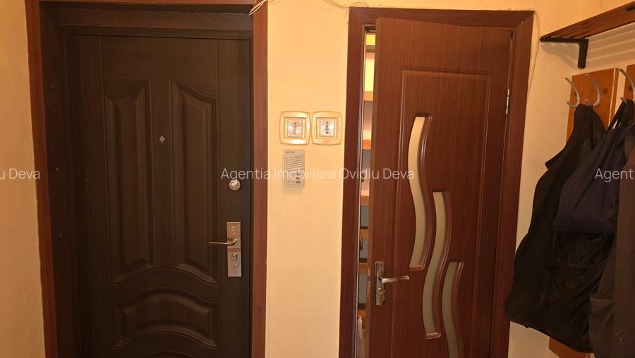 Vand apartament 3 camere cu intrari separate in Deva, zona Minerului, - 10