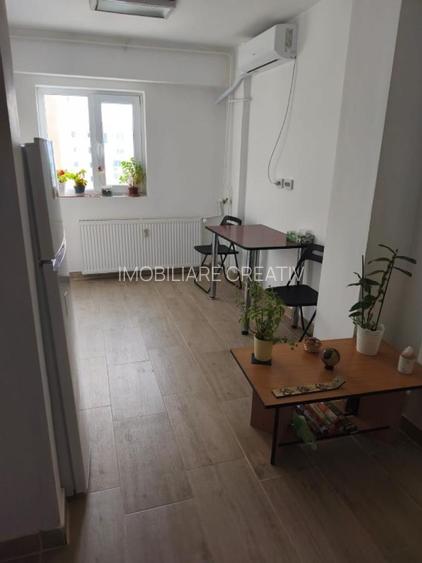Apartament de 3 camere de vanzare in Calea Calarasilor - 3