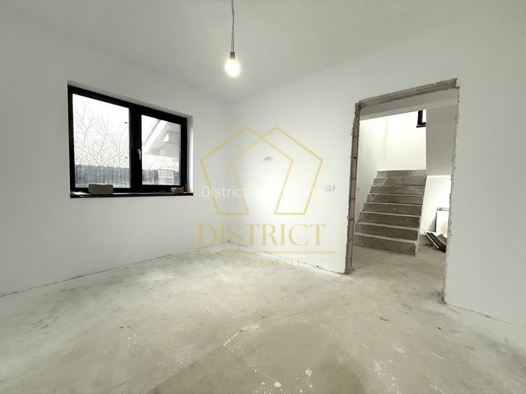 Duplex despartit prin camera tehnica cu 4 camere | Giroc - 2