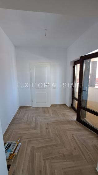 CASA 4 CAMERE CU SUPRAFATA GENEROASA IN  STIL NEOROMANESC - 46