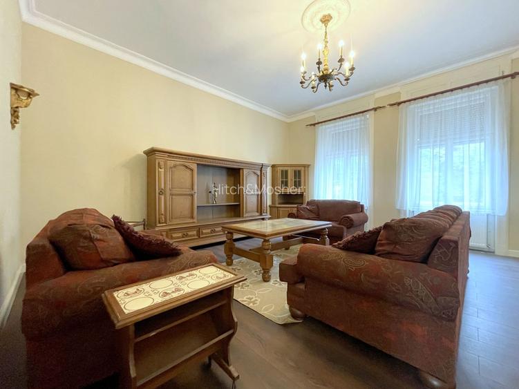 Apartament cu 3 camere de inchiriat - Piata Sinaia - Comision 0% - 2