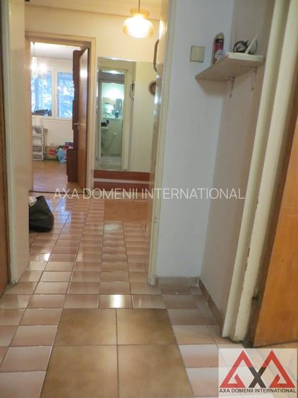 Apartament 4 camere Titan - metrou Nicolae Grigorescu - etaj 1 - bloc H - 10