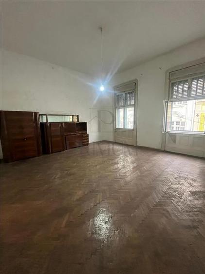 ULTRACENTRAL - UNIRII - ETJ.1 - APARTAMENT SPATIOS - 2 CAM - BOXA - cladire patr