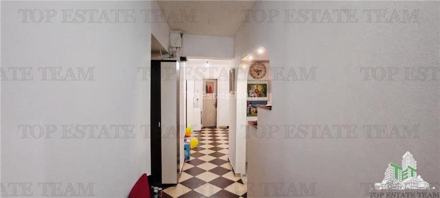 Apartament de 4 camere, cu centrala proprie, foarte spatios, in Militari, la 2 m - 18