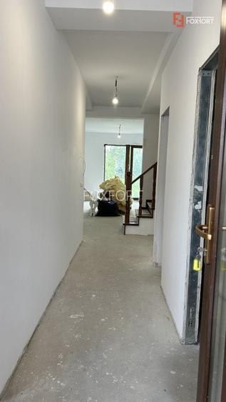 Duplex cu 4 camere de vanzare in Sanandrei la asfalt - 7