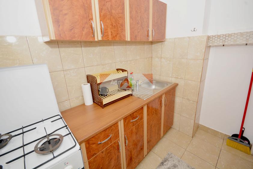 Drumul Taberei, Metrou Favorit, Et 5/10 - 4