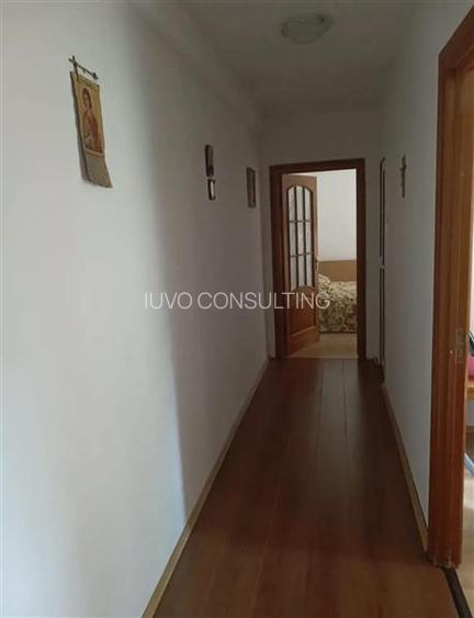 Vanzare Apartament 3 Camere Semidecomandat Berceni-Al.Ciceu - 3