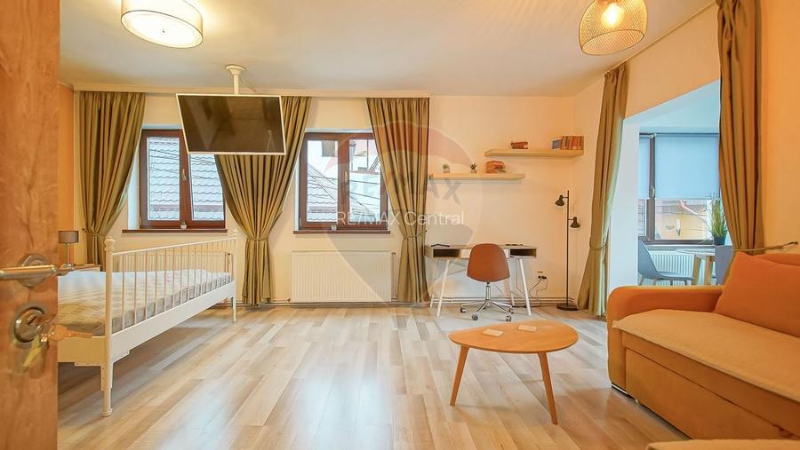 Casa cu 5 studiouri independente, terasa rooftop, vedere montana - 31