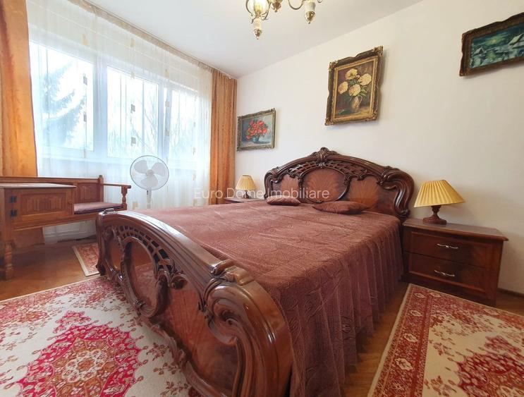 Apartament luminos cu vedere spre biserică, într-un cartier verde și liniștit. - 17