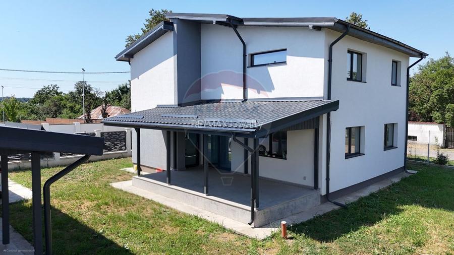 Casă / Vilă cu 5 camere de vânzare - 2