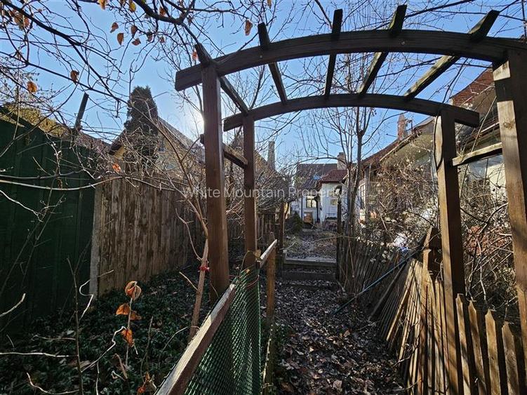 Corp de casa cu gradina proprie in Centrul Istoric - 25
