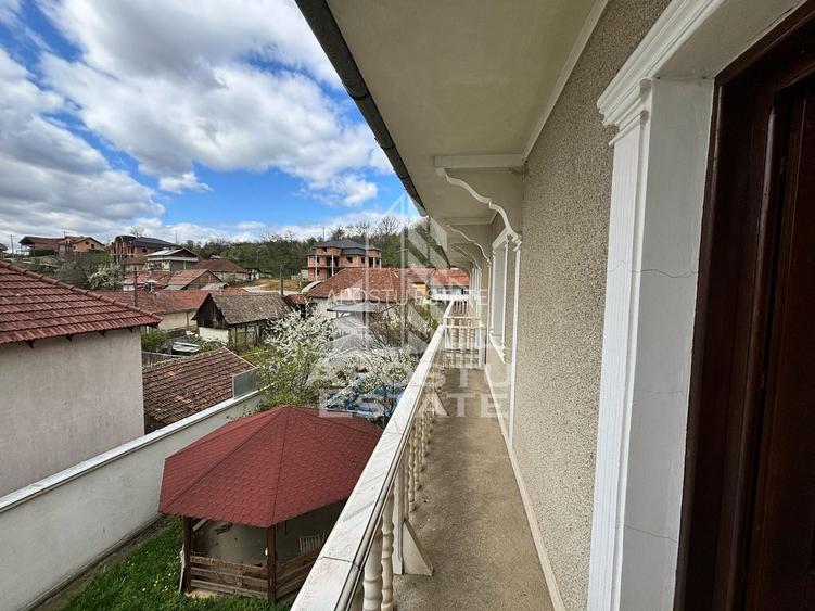 Vila unica, 520 utili, in inima judetului Caras-Severin - 8