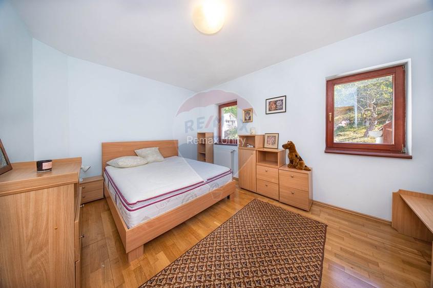 Vilă cu 8 Camere, Sală de Fitness și Saună in Moieciu Comision 0% - 70