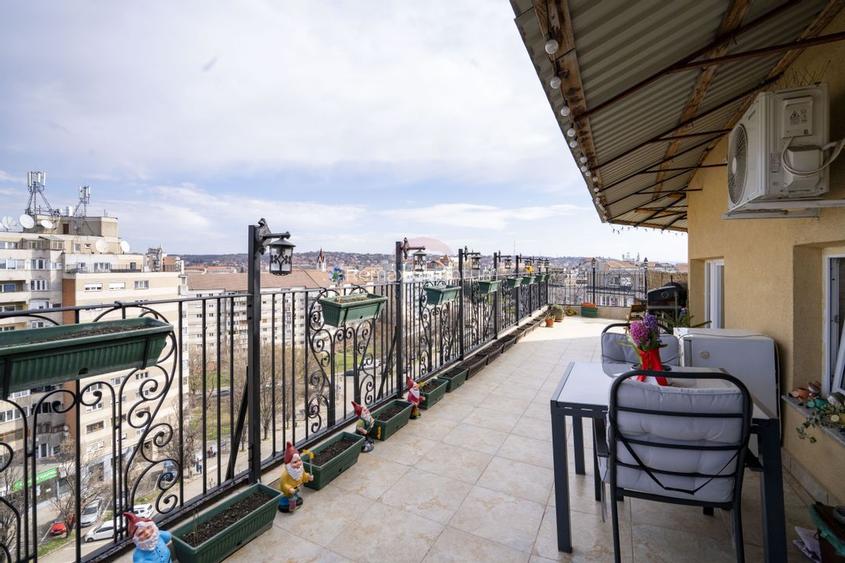 De vânzare apartament cu 3 camere și terasă, Bulevardul Dacia - 18