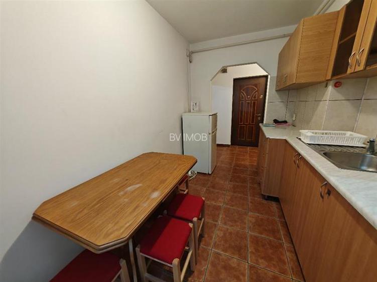 Inchiriem Apartament 2 Camere, Decomandat, Mobilat, Centru Civic - 11