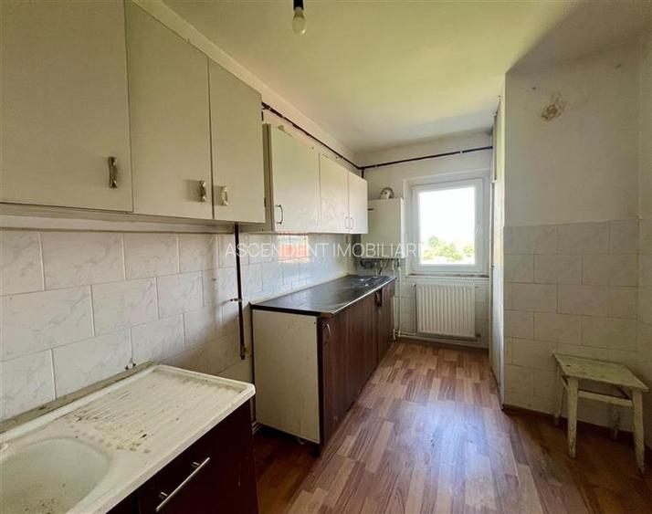 Apartament cu trei camere de renovat in Feldioara, Brasov - 34