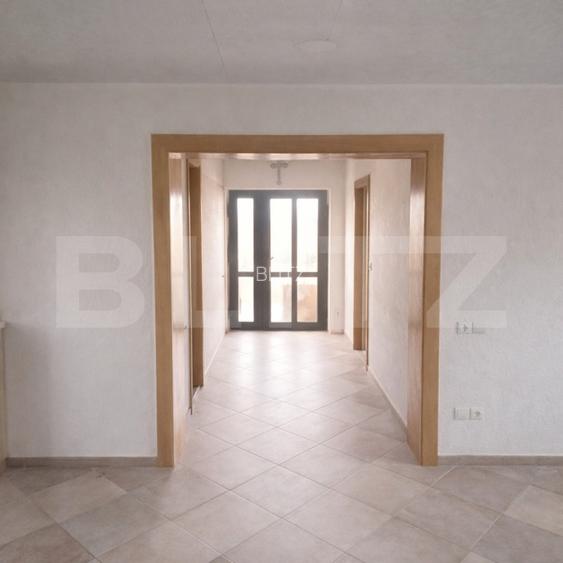 Casa individuala spatioasa | 229 mp utili | Teren 553 mp | Stupini - 4