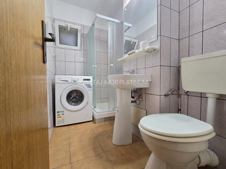 Metrou Piata Unirii -Bulevardul Coposu, 5 camere, 117 mp, bloc 1990 - 10