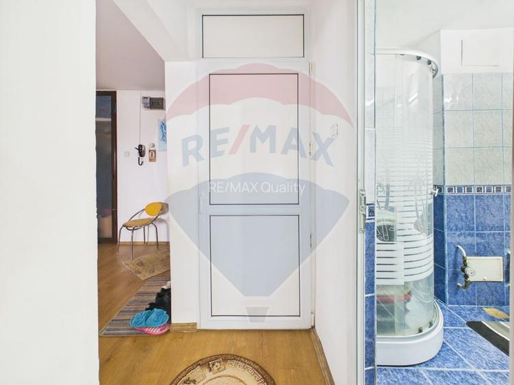 4 camere de vanzare in Rahova, la sosea, langa piata, renovat decent - 13