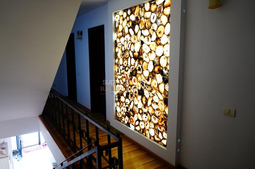 Vila deosebita cu 6 camere, zona Aparatorii Patriei, Sector 4 - 6