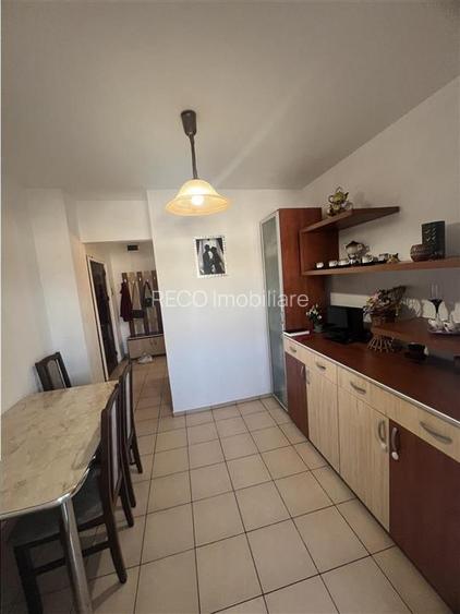 RECO, Apartament 3 camere, Strada Somesului - 8